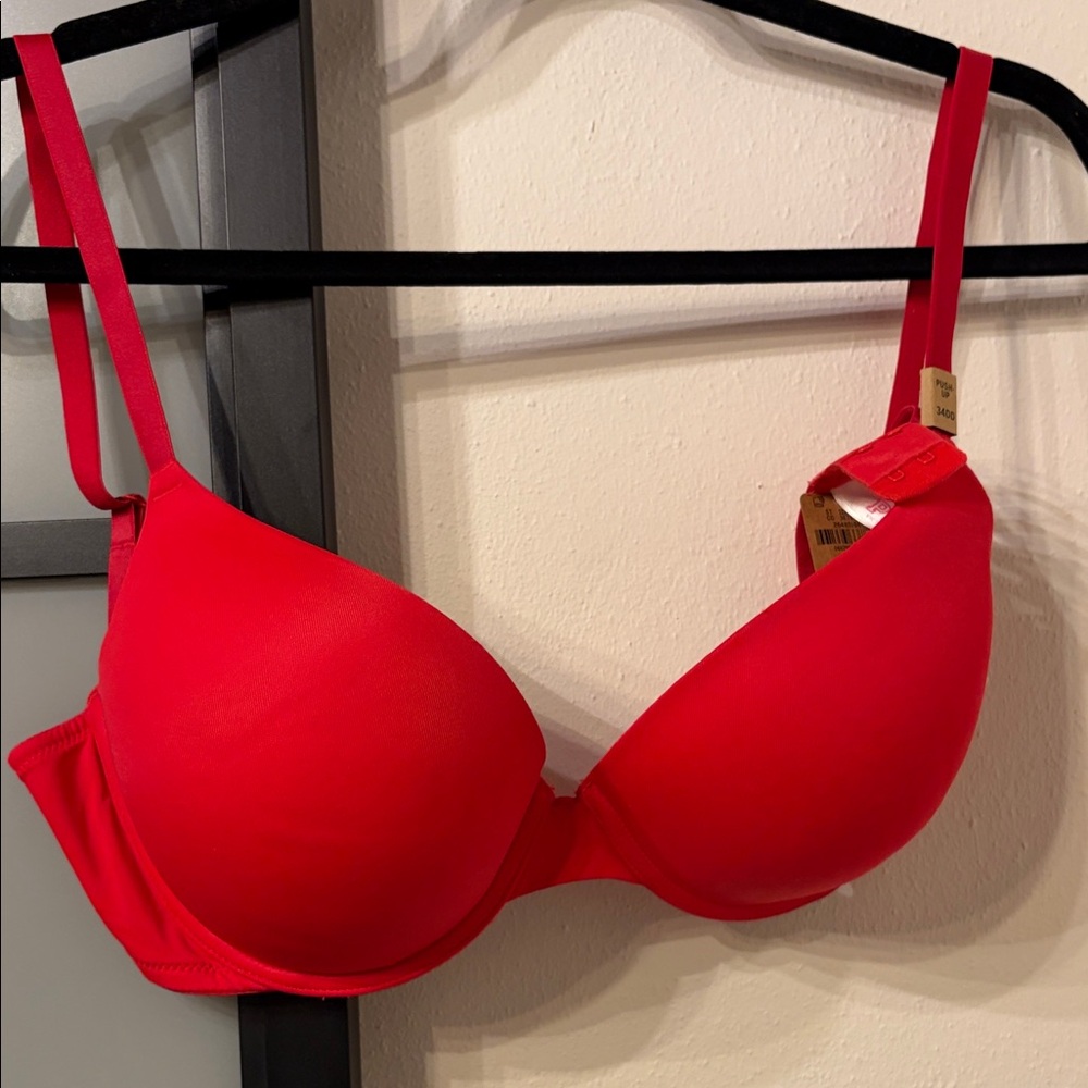 PINK Victoria's Secret Red Smooth Push-Up Bra
